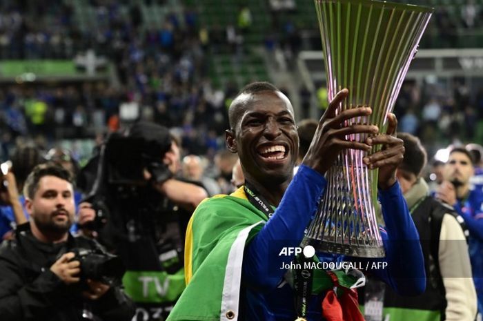 Nicolas Jackson mengambinghitamkan Chelsea yang membuatnya baru pecah telur di Bayern Muenchen.