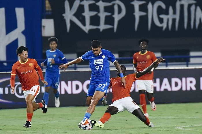 Persib Bandung menghadapi Manila Digger di play-off Liga Champions Asia 2, Rabu (13/8/2025).